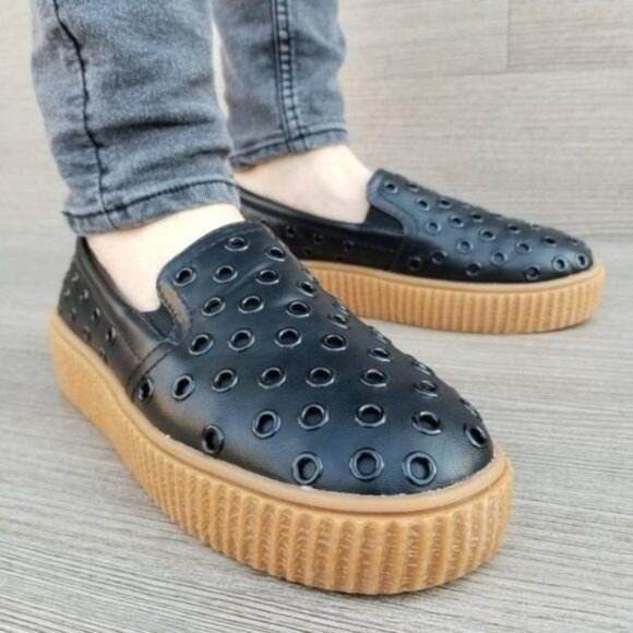 Black Perforated Slip On Shoes Gum Sole Platform - Picture 7 of 7